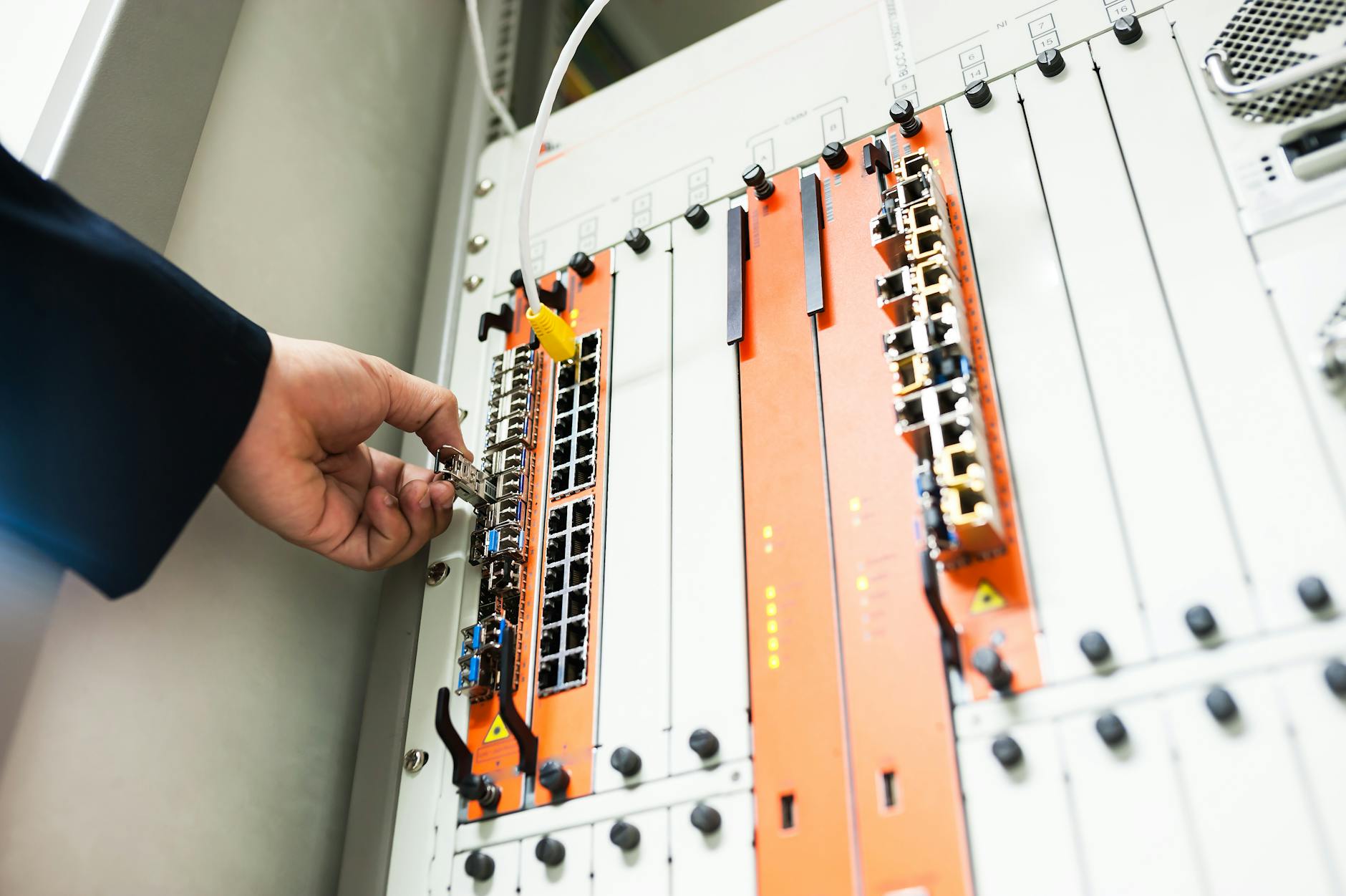 UK 2027 PSTN Switch-Off: What SMEs Need to Know About IP Comms